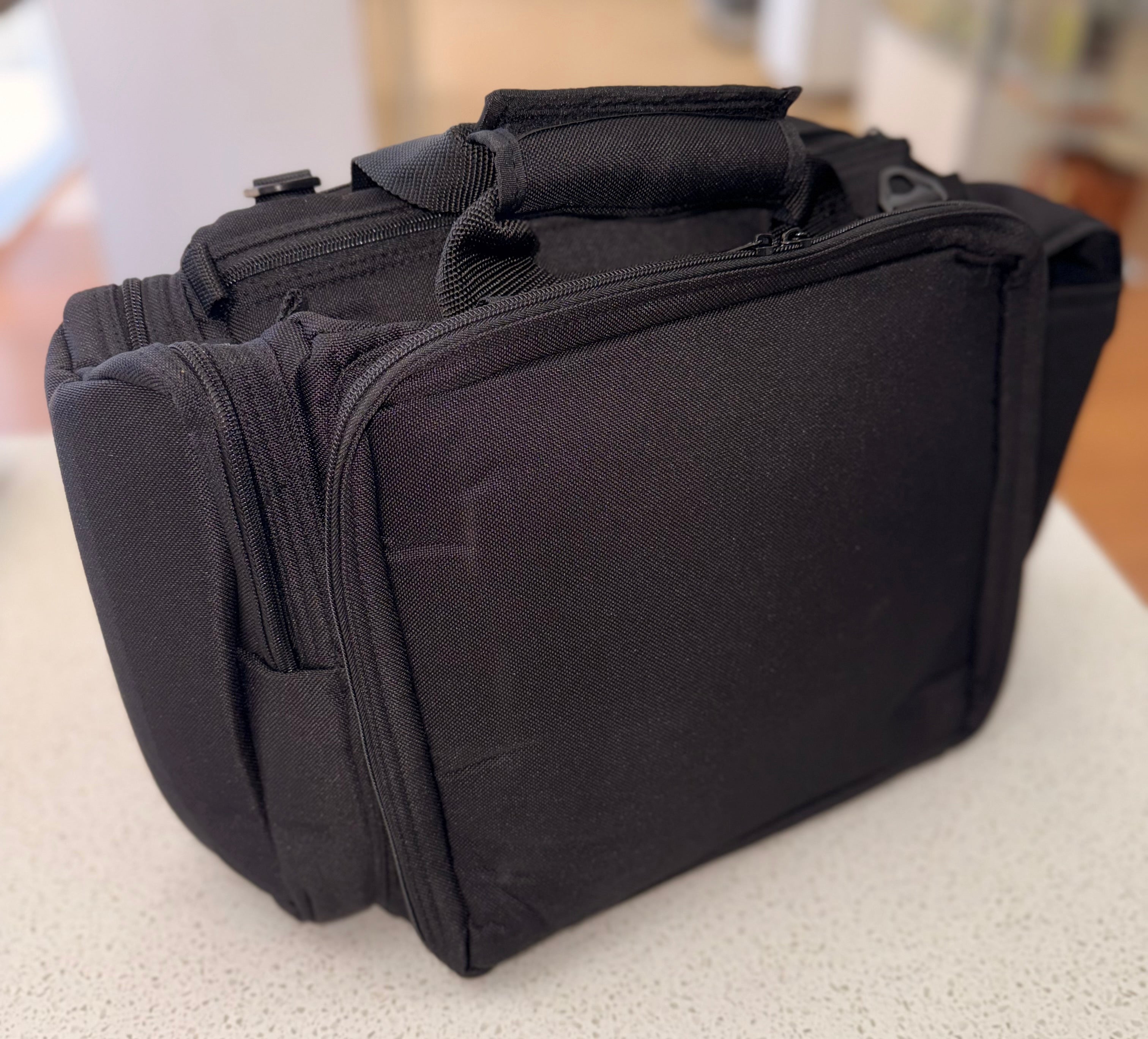 FLIGHTLINE PILOT MEDIUM FLIGHT BAG