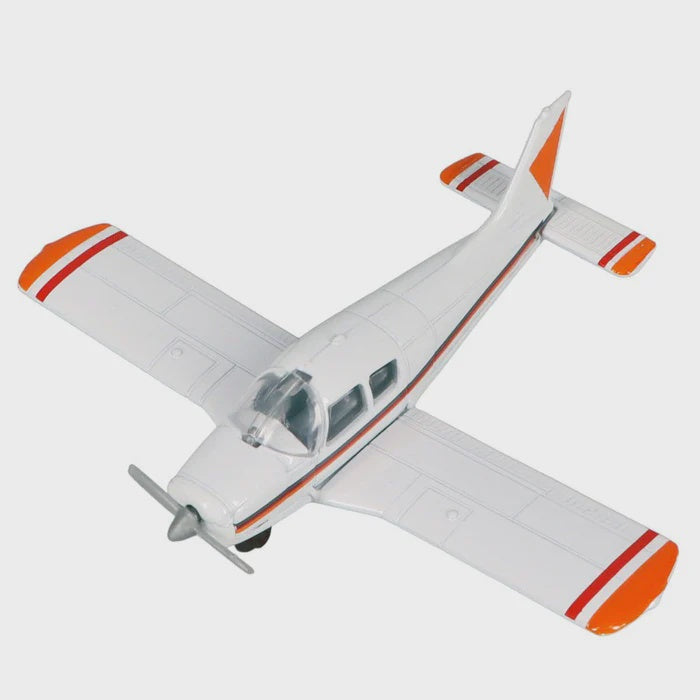 Hot Wings Piper Cherokee Die Cast Aircraft with Connectible Runway